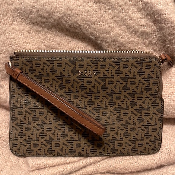 DKNY Wristlet Print Logo Pattern Brown - Picture 1 of 3